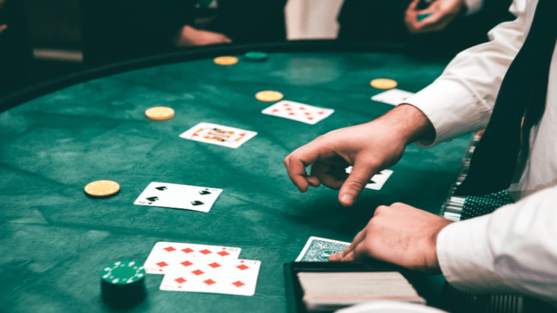 Sơ lược về Poker cho người chơi mới tham gia